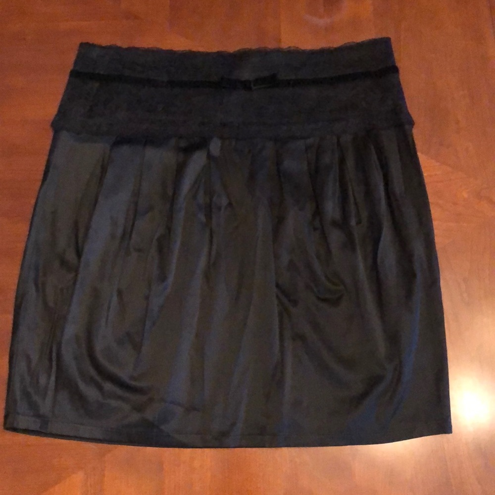 Black lacy skirt